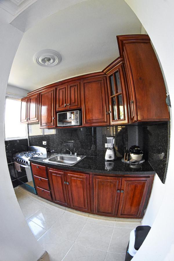 סנטיאגו דה לוס קבאלרוס Apartamento En La Carreras Proximo Al Monumento מראה חיצוני תמונה