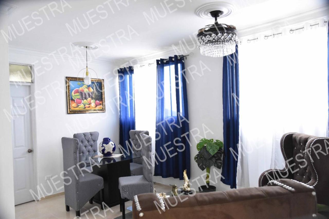סנטיאגו דה לוס קבאלרוס Apartamento En La Carreras Proximo Al Monumento מראה חיצוני תמונה