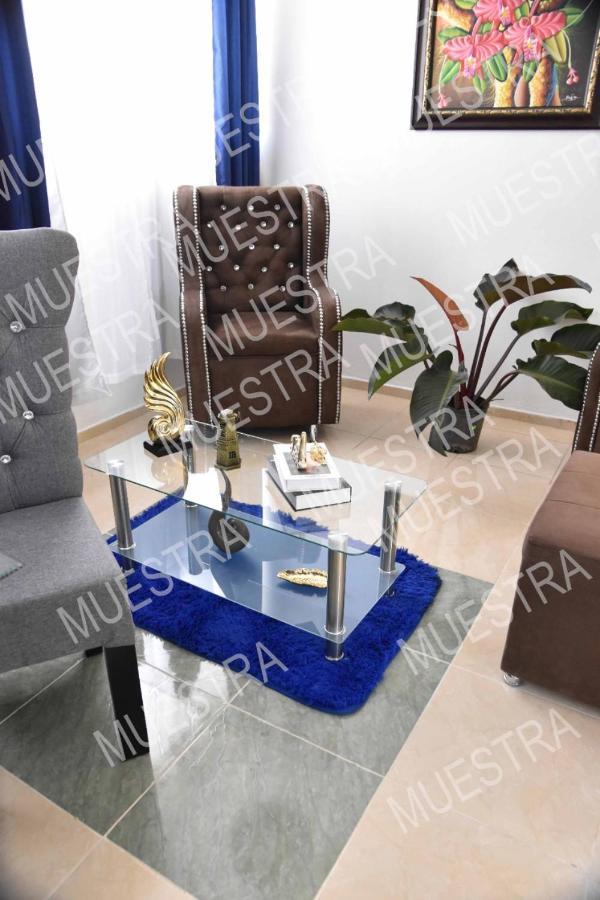 סנטיאגו דה לוס קבאלרוס Apartamento En La Carreras Proximo Al Monumento מראה חיצוני תמונה