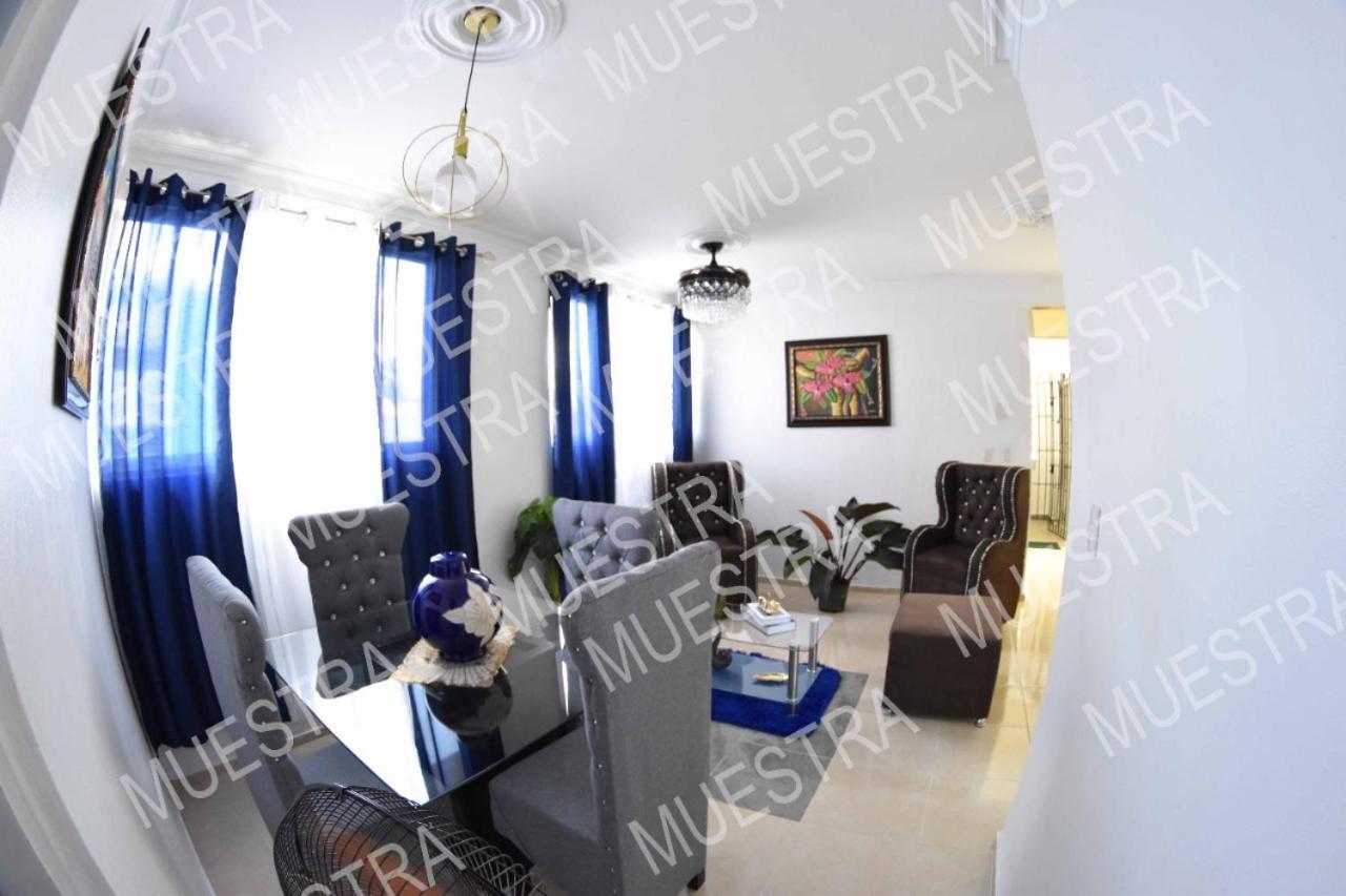 סנטיאגו דה לוס קבאלרוס Apartamento En La Carreras Proximo Al Monumento מראה חיצוני תמונה