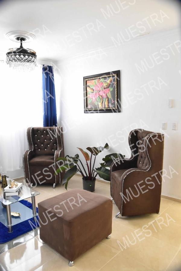 סנטיאגו דה לוס קבאלרוס Apartamento En La Carreras Proximo Al Monumento מראה חיצוני תמונה
