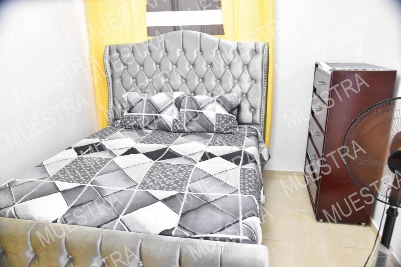 סנטיאגו דה לוס קבאלרוס Apartamento En La Carreras Proximo Al Monumento מראה חיצוני תמונה