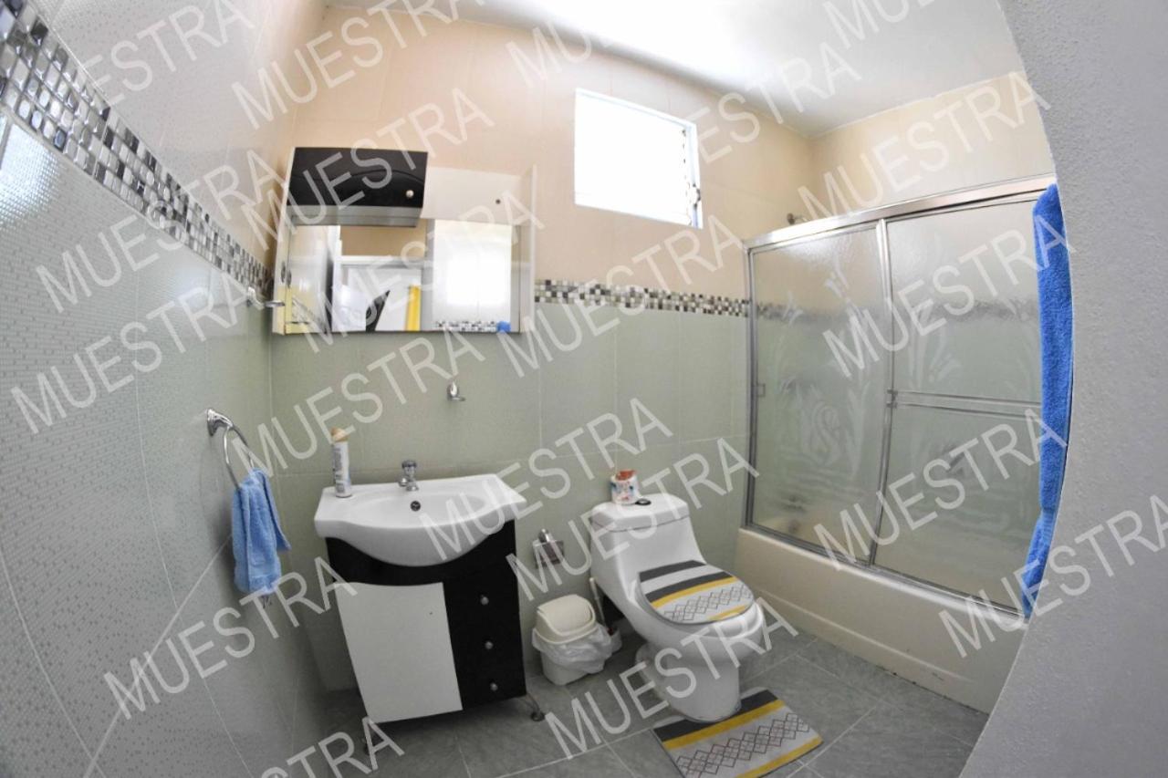 סנטיאגו דה לוס קבאלרוס Apartamento En La Carreras Proximo Al Monumento מראה חיצוני תמונה