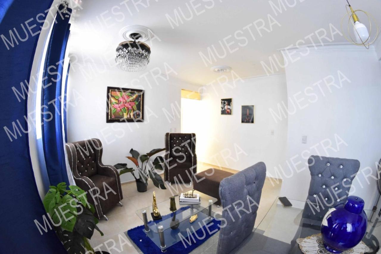 סנטיאגו דה לוס קבאלרוס Apartamento En La Carreras Proximo Al Monumento מראה חיצוני תמונה