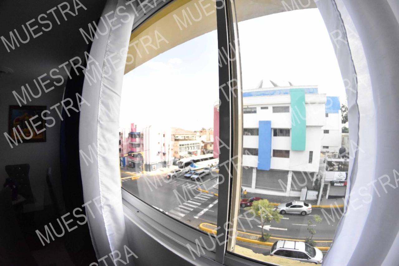 סנטיאגו דה לוס קבאלרוס Apartamento En La Carreras Proximo Al Monumento מראה חיצוני תמונה