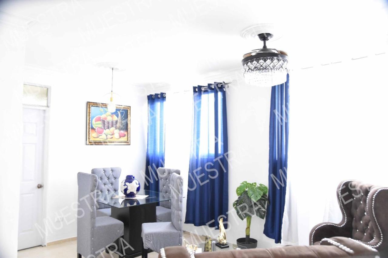סנטיאגו דה לוס קבאלרוס Apartamento En La Carreras Proximo Al Monumento מראה חיצוני תמונה