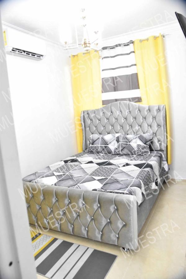 סנטיאגו דה לוס קבאלרוס Apartamento En La Carreras Proximo Al Monumento מראה חיצוני תמונה