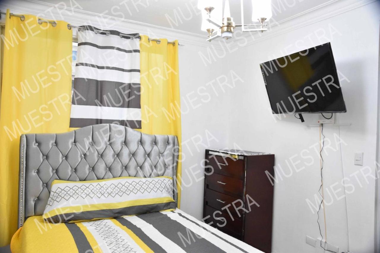 סנטיאגו דה לוס קבאלרוס Apartamento En La Carreras Proximo Al Monumento מראה חיצוני תמונה